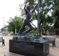 Miners Memorial Statue - Hervey Bay Accommodation