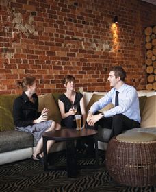 ZedBar - Hervey Bay Accommodation 0