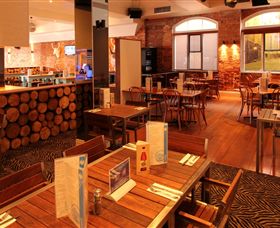 ZedBar - Hervey Bay Accommodation 4