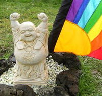 Hugs Across The Cosmos - Hervey Bay Accommodation