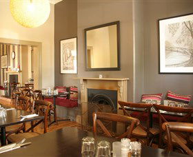 Gerry's @ The Commercial Hotel - Hervey Bay Accommodation 1