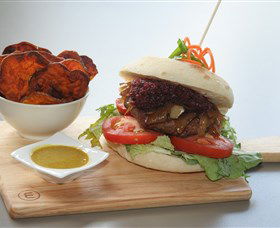 Gerry's @ The Commercial Hotel - Hervey Bay Accommodation 0