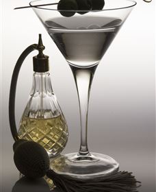 Polit Bar - More Than Cocktails - Tourism Hervey Bay 0