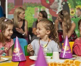 Monkey Mania - Tourism Hervey Bay 0