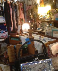 Mountain Blue Vintage Linen - Hervey Bay Accommodation 6