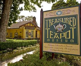 Bygone Beautys Treasured Teapot Museum And Tearooms - Tourism Hervey Bay 3