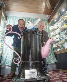 Bygone Beautys Treasured Teapot Museum And Tearooms - Tourism Hervey Bay 7