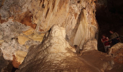 Wollondilly Cave - Tourism Hervey Bay 2