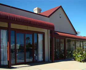 Ben Roberts Cafe And Gallery - Hervey Bay Accommodation 2