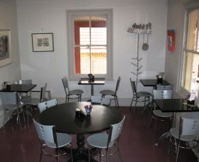Ben Roberts Cafe And Gallery - Hervey Bay Accommodation 1