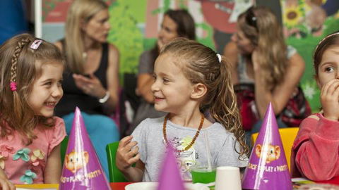 Monkey Mania - Tourism Hervey Bay 5