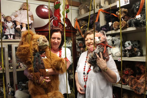 Campbells Store Craft Centre - Hervey Bay Accommodation 10