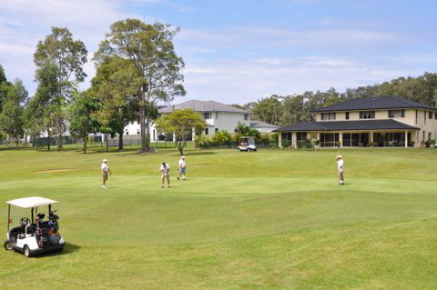 Emerald Downs Golf Course - Hervey Bay Accommodation 3
