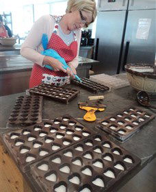 The Sydney Chocolate School - Hervey Bay Accommodation 3