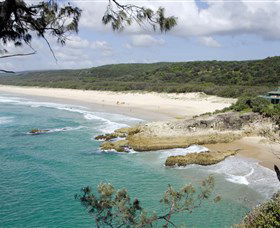 Main Beach, North Stradbroke Island - Hervey Bay Accommodation 0