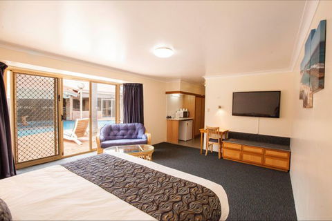 Comfort Inn Bay Of Isles - Tourism Hervey Bay 5
