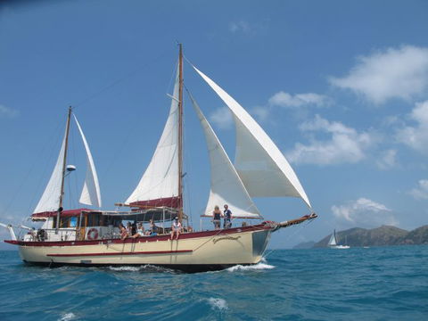 Adventure, Cruise, Dive And Outer Reef - Whitsundays Sailing Adventures - Hervey Bay Accommodation 0