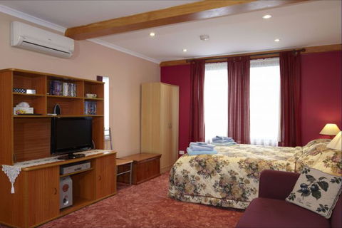 NorthEast Restawhile Bed And Breakfast - Hervey Bay Accommodation 3