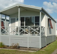 Belmont Pines Lakeside Holiday Park - Hervey Bay Accommodation