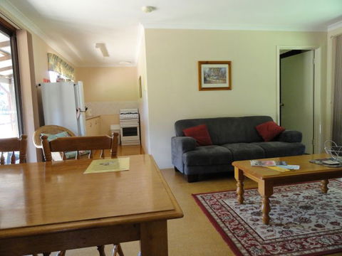 Tinglewood Cabins - Hervey Bay Accommodation 2