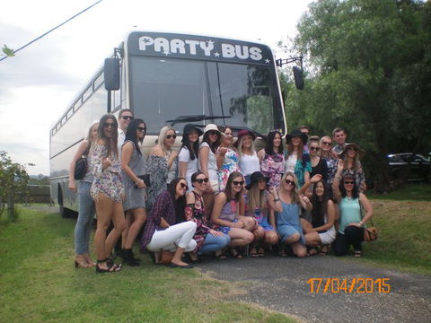 R & R Bus And Leisure Hire - Hervey Bay Accommodation 1