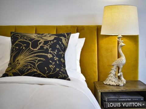 Farmers Arms Hotel & Art Suites Daylesford - Hervey Bay Accommodation 10