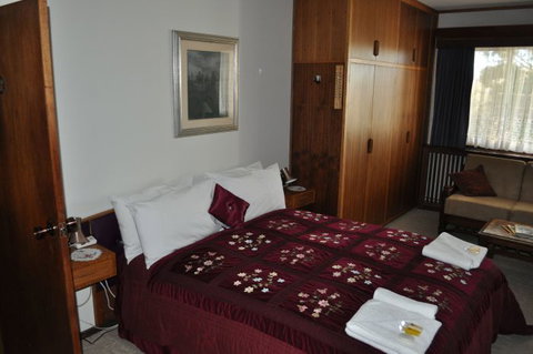 Sages Haus Bed And Breakfast - Tourism Hervey Bay 5