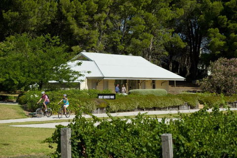 Tour De Vines - Hervey Bay Accommodation 0