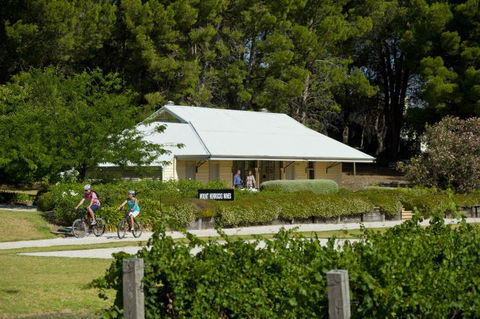 Tour De Vines - Hervey Bay Accommodation 4