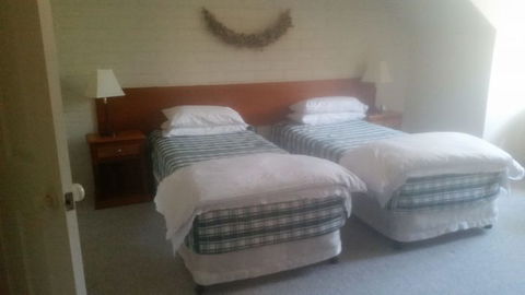 Girraween Country Inn - Tourism Hervey Bay 2
