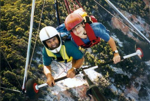 David Cookman–Sunshine Coast Hang Gliding - Hervey Bay Accommodation 2