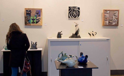 Glen Innes Art Gallery Inc - Hervey Bay Accommodation 0