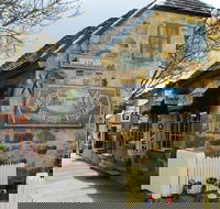 Small Group Adelaide Hills and Hahndorf Hideaway Tour from Adelaide - Hervey Bay Accommodation