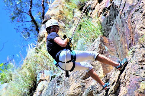Abseiling The Kangaroo Point Cliffs In Brisbane - Hervey Bay Accommodation 3