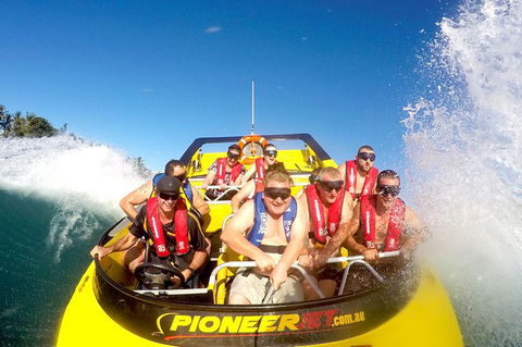 Airlie Beach Jet Boat Thrill Ride - Hervey Bay Accommodation 10