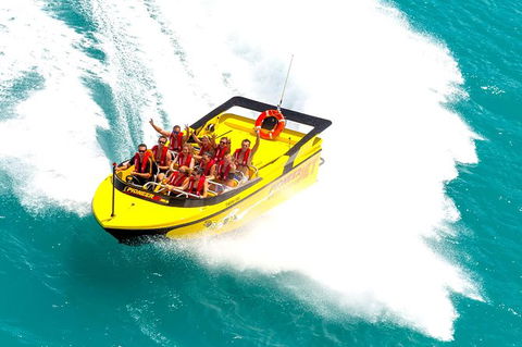 Airlie Beach Jet Boat Thrill Ride - Hervey Bay Accommodation 7
