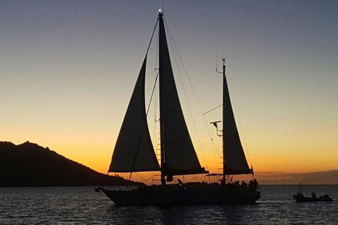 Magnetic Island Sunset Sail - Tourism Hervey Bay 0