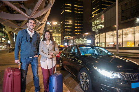 Cairns Airport (CNS) Departure Transfer (Port Douglas Hotels To Cairns Airport) - Hervey Bay Accommodation 2
