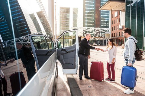 Cairns Airport (CNS) Departure Transfer (Port Douglas Hotels To Cairns Airport) - Hervey Bay Accommodation 11