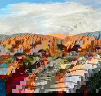 Ayers Rock Day Trip from Alice Springs Including Uluru Kata Tjuta and Sunset BBQ Dinner - Hervey Bay Accommodation
