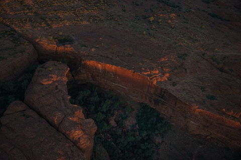 Kings Canyon Helicopter Tour - Hervey Bay Accommodation 5