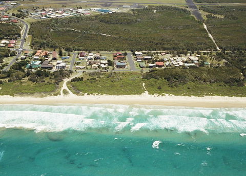 Airforce Beach - Hervey Bay Accommodation 2