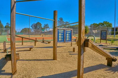 Raworth Tennis Centre - Hervey Bay Accommodation 2
