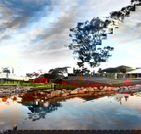 Savannah Visitor Plaza Taronga Western Plains Zoo Dubbo - Hervey Bay Accommodation