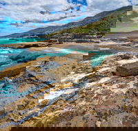 Singing Stones Beach - Tourism Hervey Bay