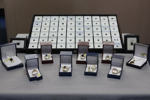 Billabong Blue Sapphires - Tourism Hervey Bay 0