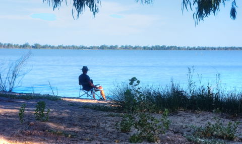 Lake Benanee - Hervey Bay Accommodation 2
