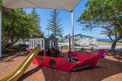 Scarborough Beach Park - Hervey Bay Accommodation 2