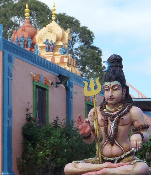 Vishnu Siva Mandir Temple And Library - Tourism Hervey Bay 1