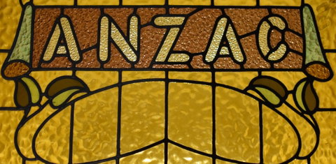 ANZAC Cottage - Hervey Bay Accommodation 1